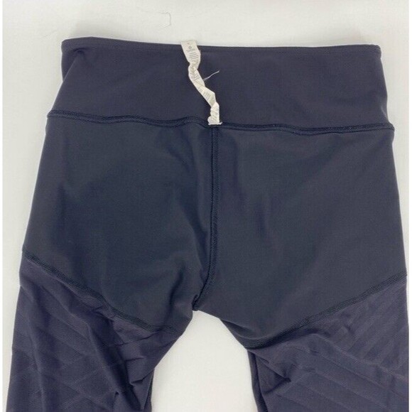 Lululemon Hot Like Agni Crop Full-On Luxtreme Mesh Leggings Black Size 6 EUC - Picture 3 of 12